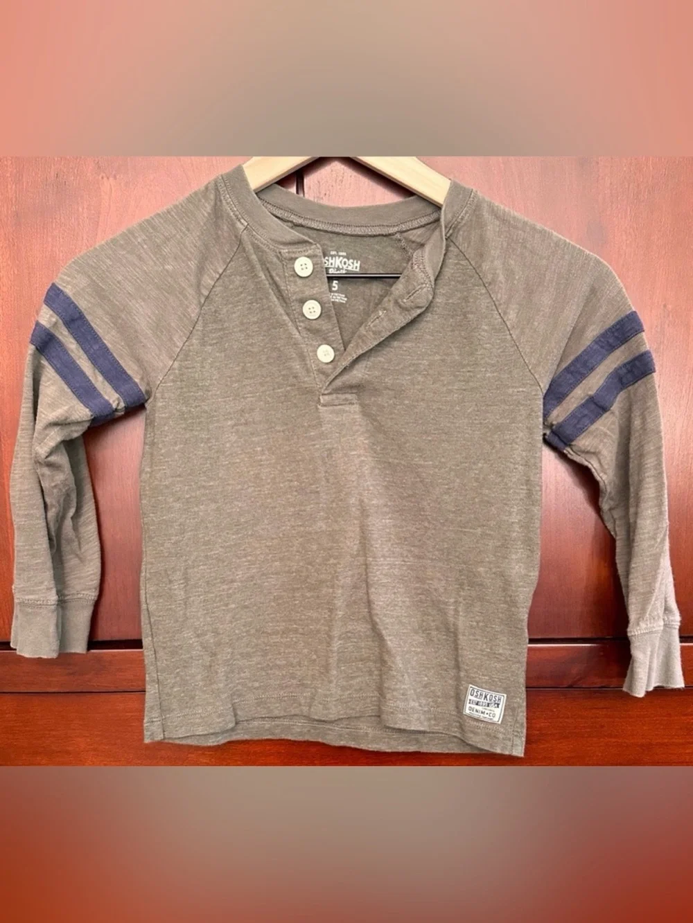 KIDS Osh Kosh B’Gosh Olive Green Long Sleeve Henley Shirt - SIZE 5